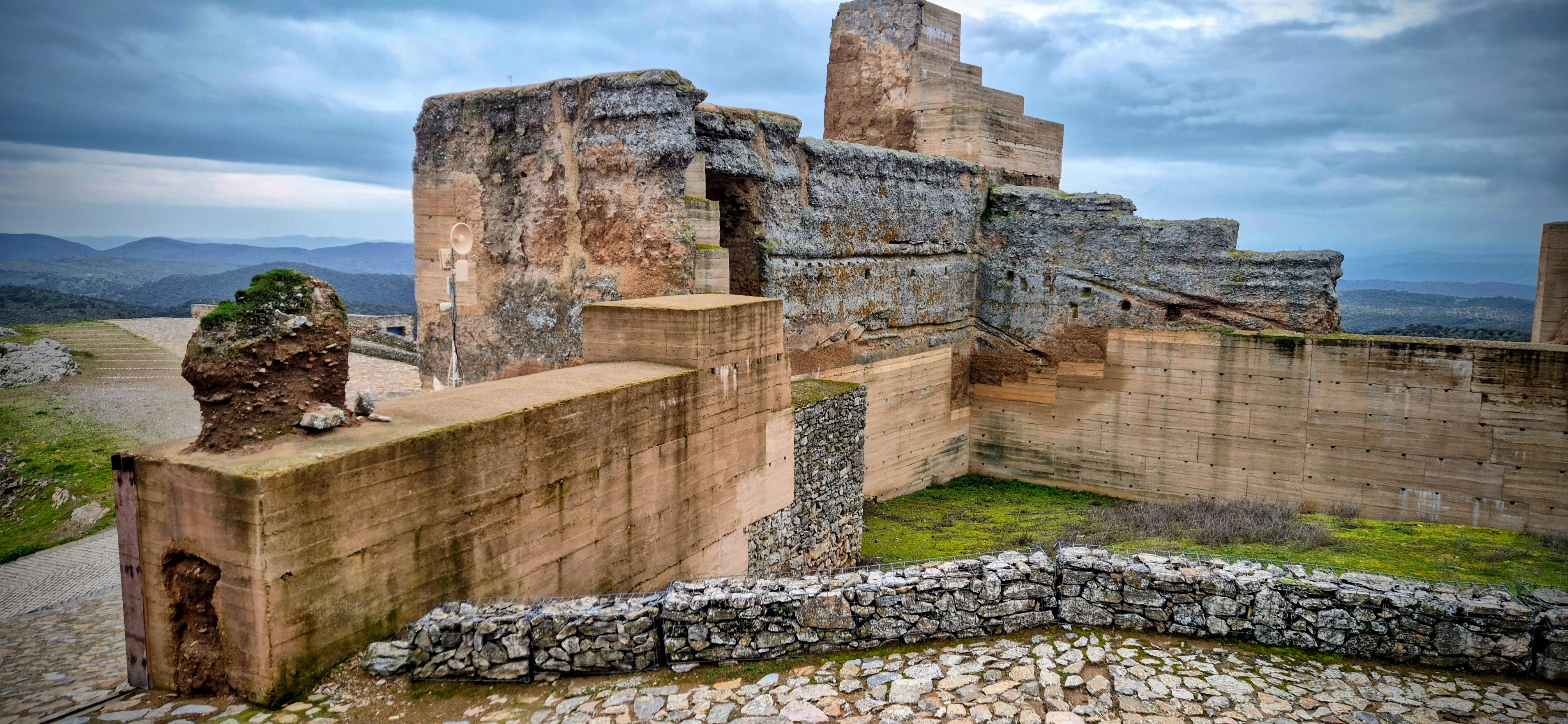 Alcazaba de Reina