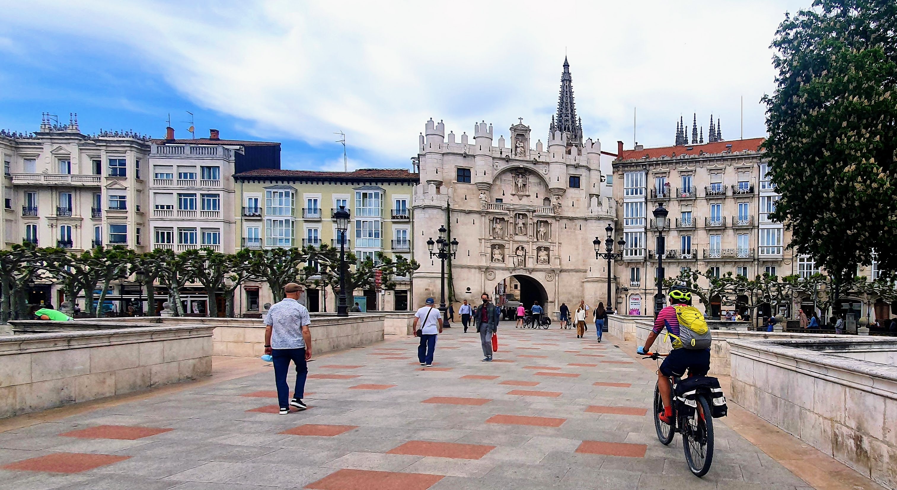 Imagen de portada de Camino Natural Santander-Mediterráneo (Burgos-Santander)