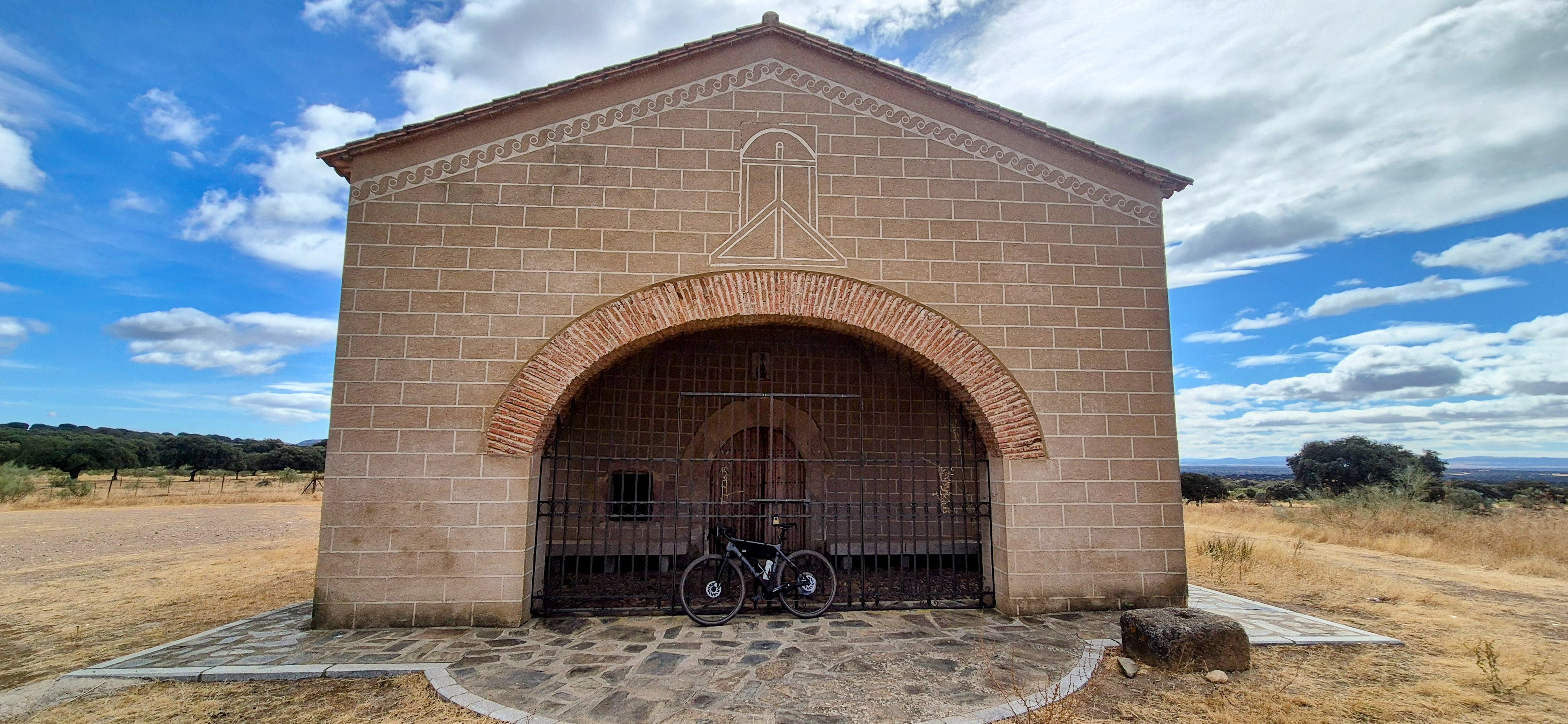 Ermita de Santa María de los Hitos