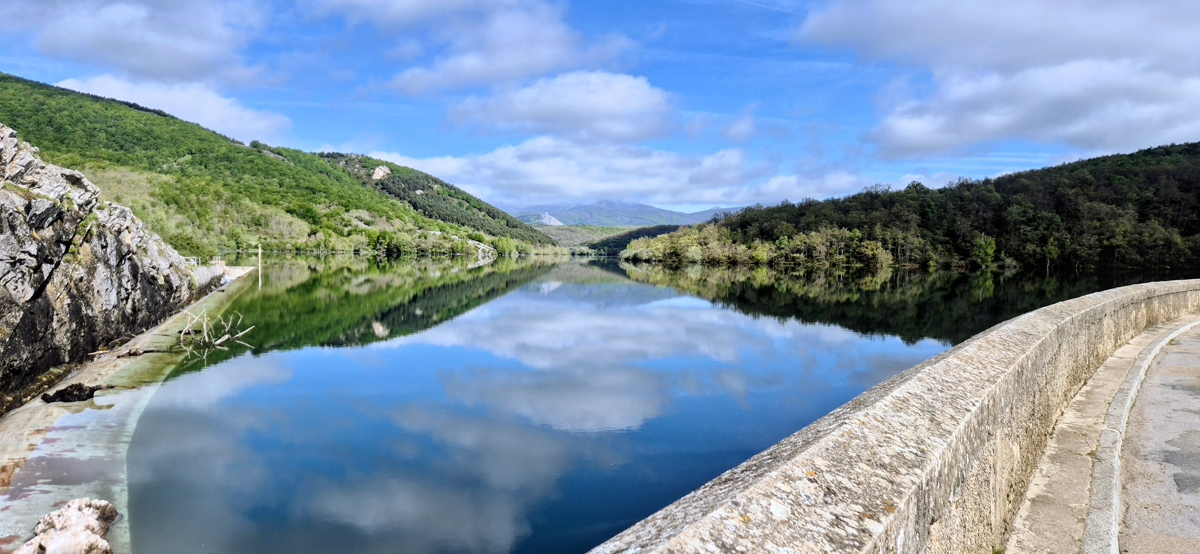 Presa de Ruesga